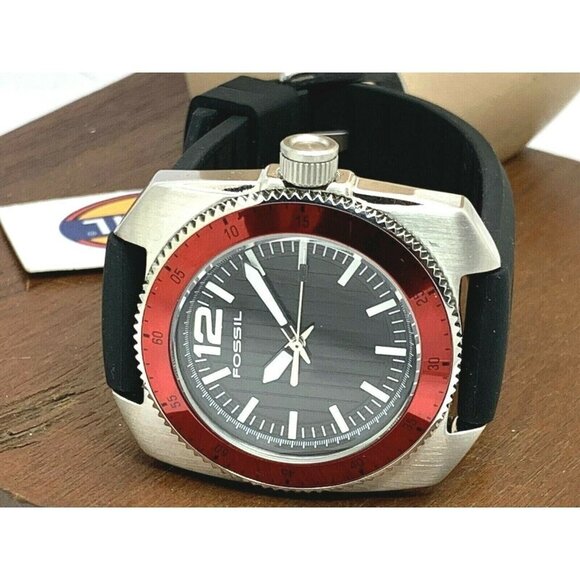 Fossil Men's Watch WB1042 Quartz Black Dial Silver Red Bezel 38mm Rubber… - Picture 8 of 13